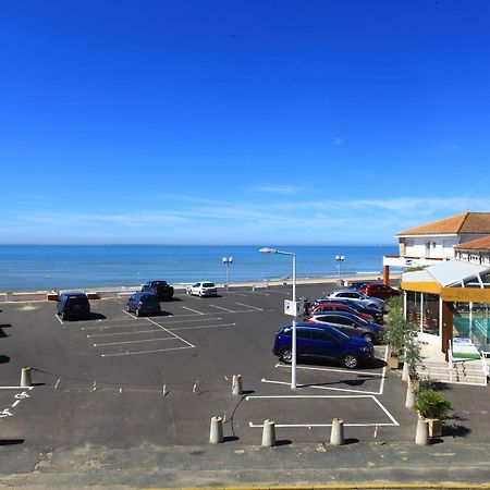 Hotel Les Dunes Ла Транш-сюр-Мер Екстериор снимка